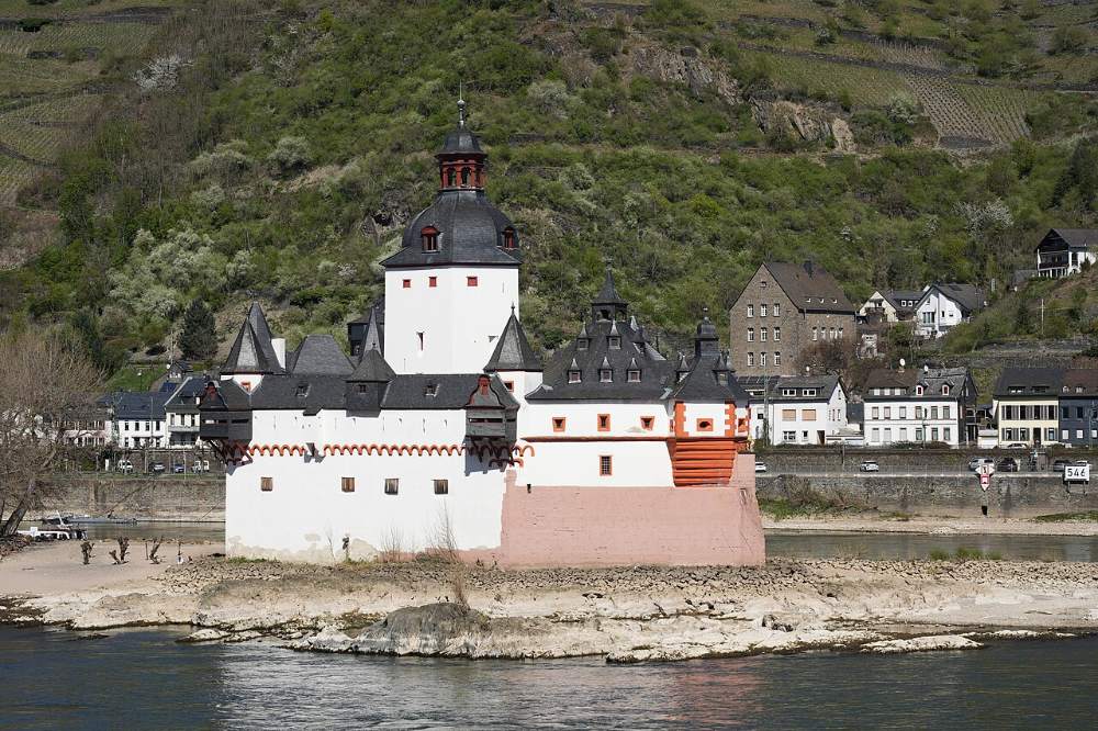 Burg Pfalzgrafenstein, die Zollburg mitten im Rhein bei Kaub